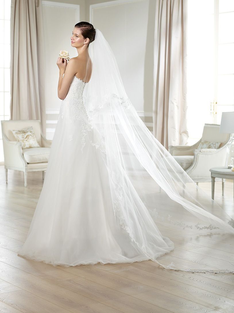 Vand rochie de mireasa Pronovias White One Jadira