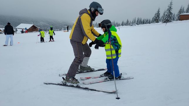 Instructor experimentat de ski