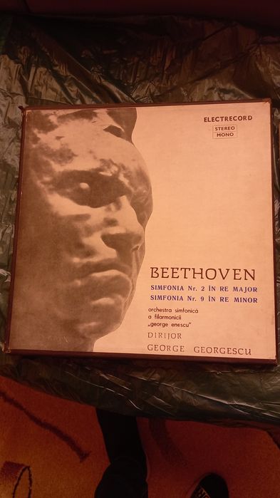 Vand 8 placi vinil/discuri pick-up stare perfecta,muzica clasica