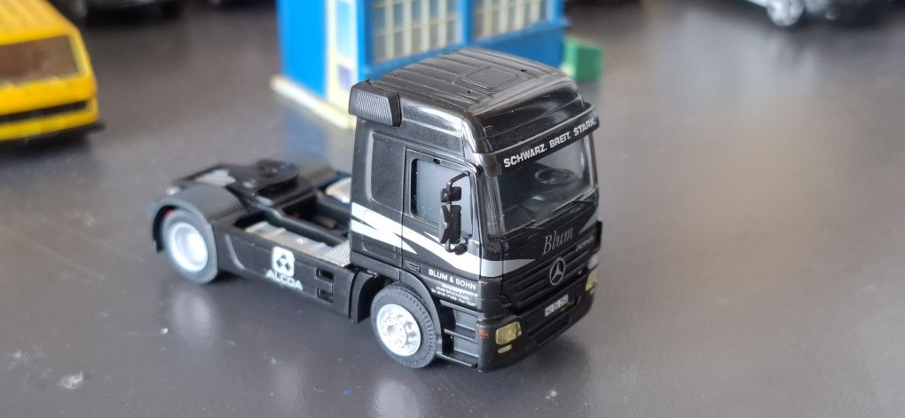 Vand machete camion 1:87 Herpa