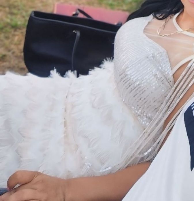 Рокли эа поводи.