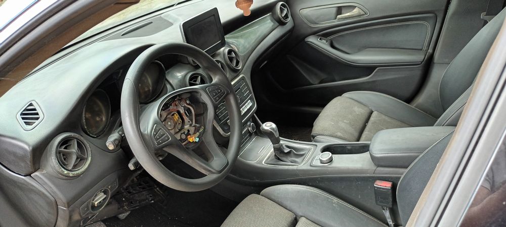 Mercedes CLA 180 CDI. НА ЧАСТИ