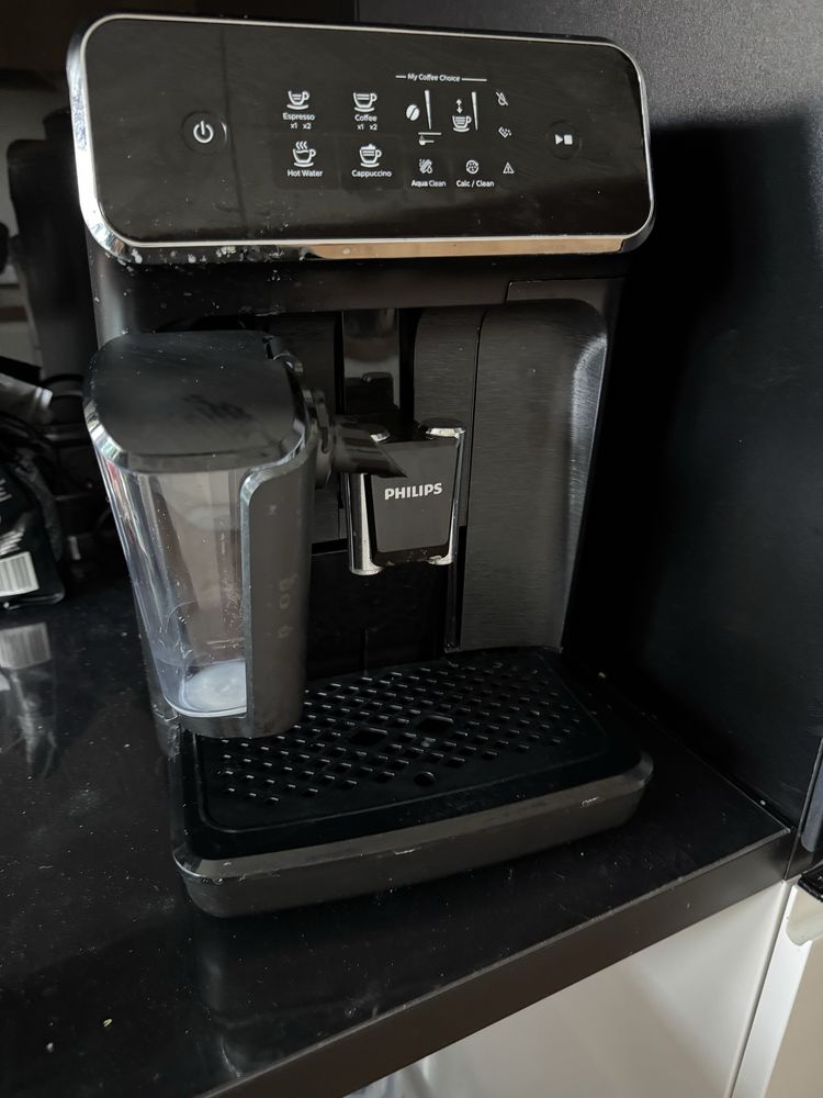 Espressor Automat PHILIPS seria 2200 model 2230
