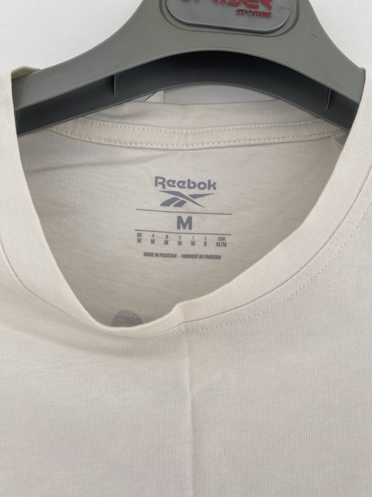 Vând tricou de bărbați, marca Reebok, mărimea M