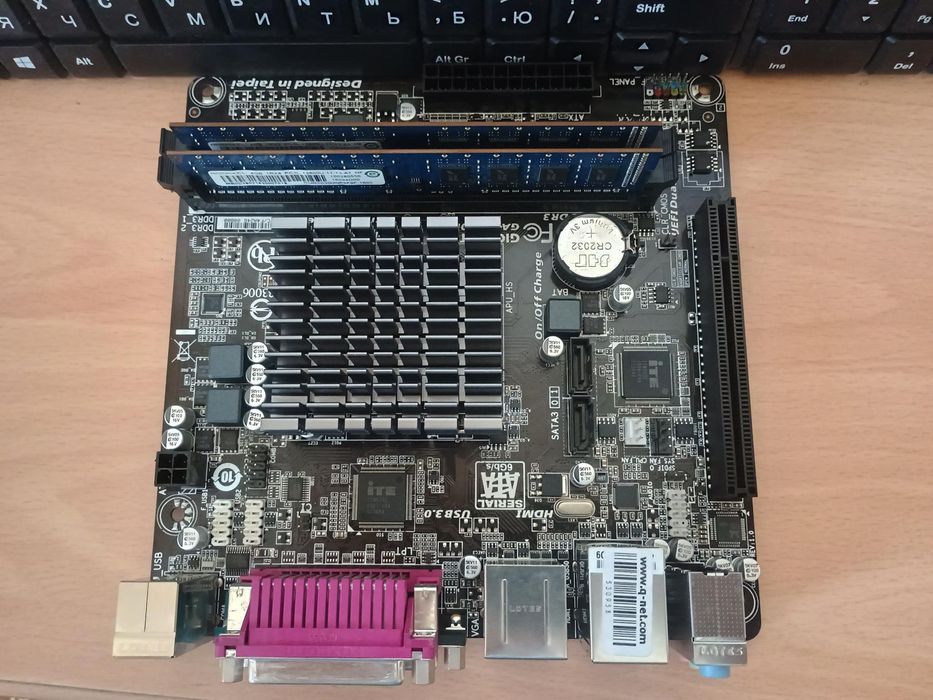 Материнская плата Gigabyte + CPU + 8Gb