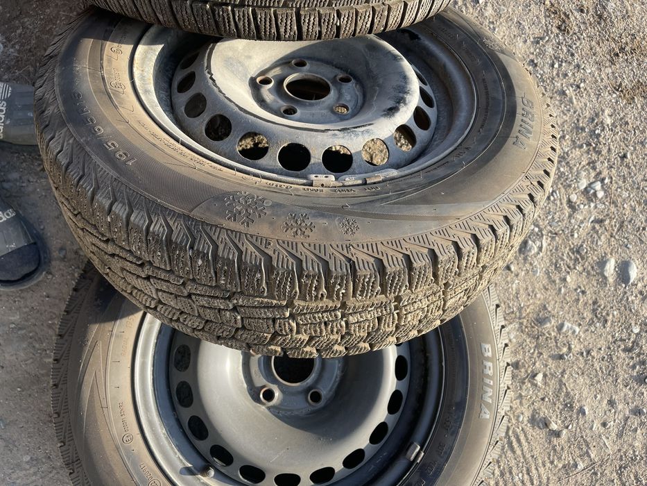 Зимие шины б/у как новая