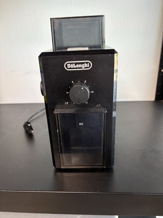 Кафемелачка DeLonghi KG79