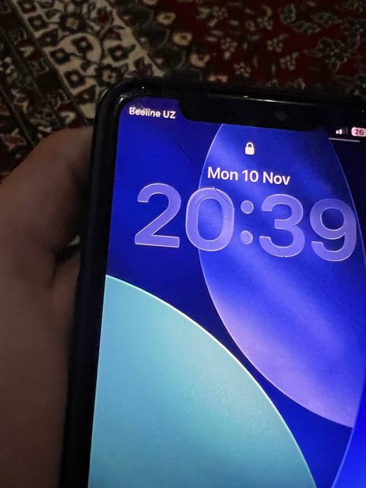 iPhone 11 pro 256/100usiliniy