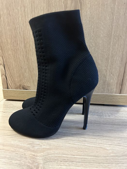 Botine din material elastic Nissa