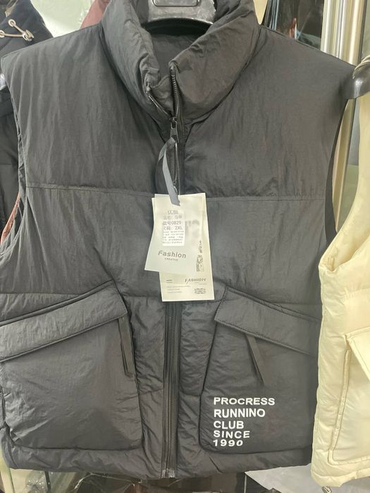 Стильная мужская жилетка