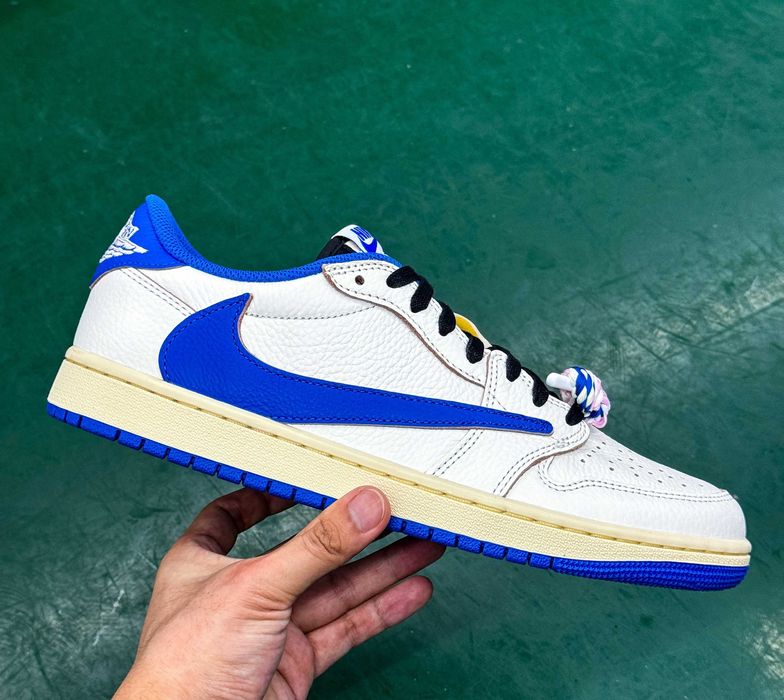 Air Jordan 4, Air Jordan 1 x Travis Scott