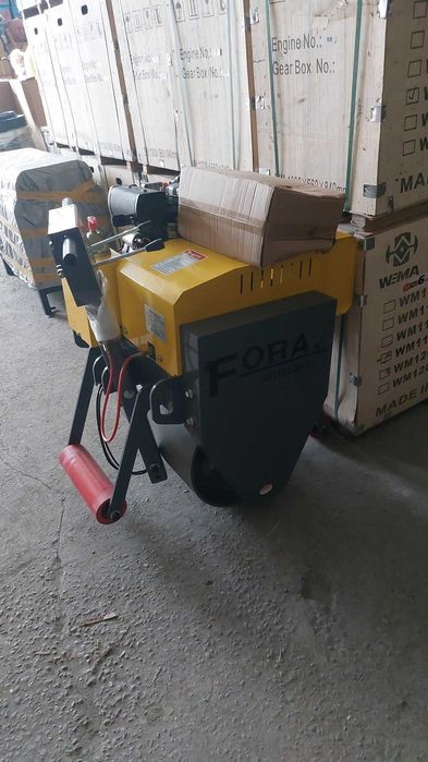 Дорожный каток R-300 (Hoda/Loncin)