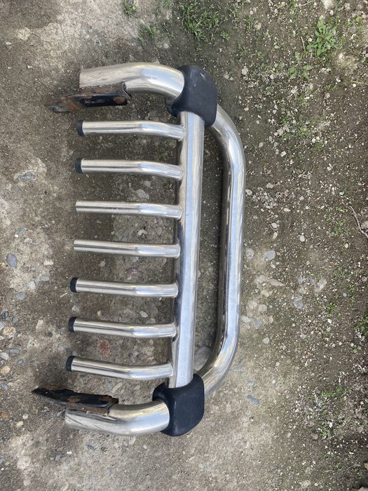 Кенгурятник на авто