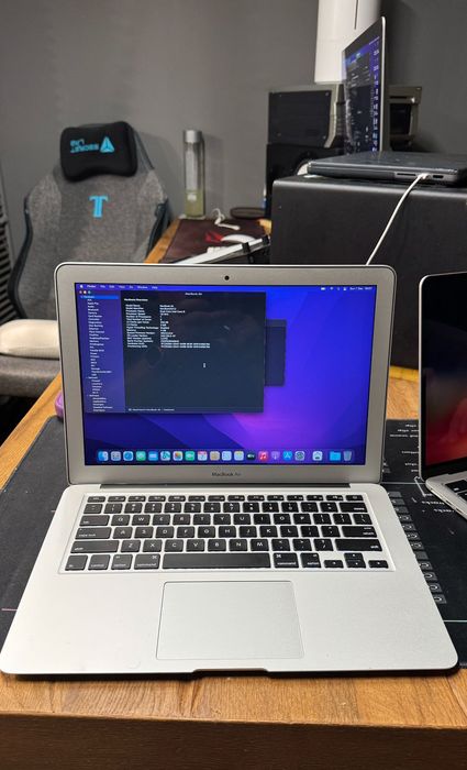 MacBook air 2015 I5 4GB SSD 256GB Stare Impecabilă