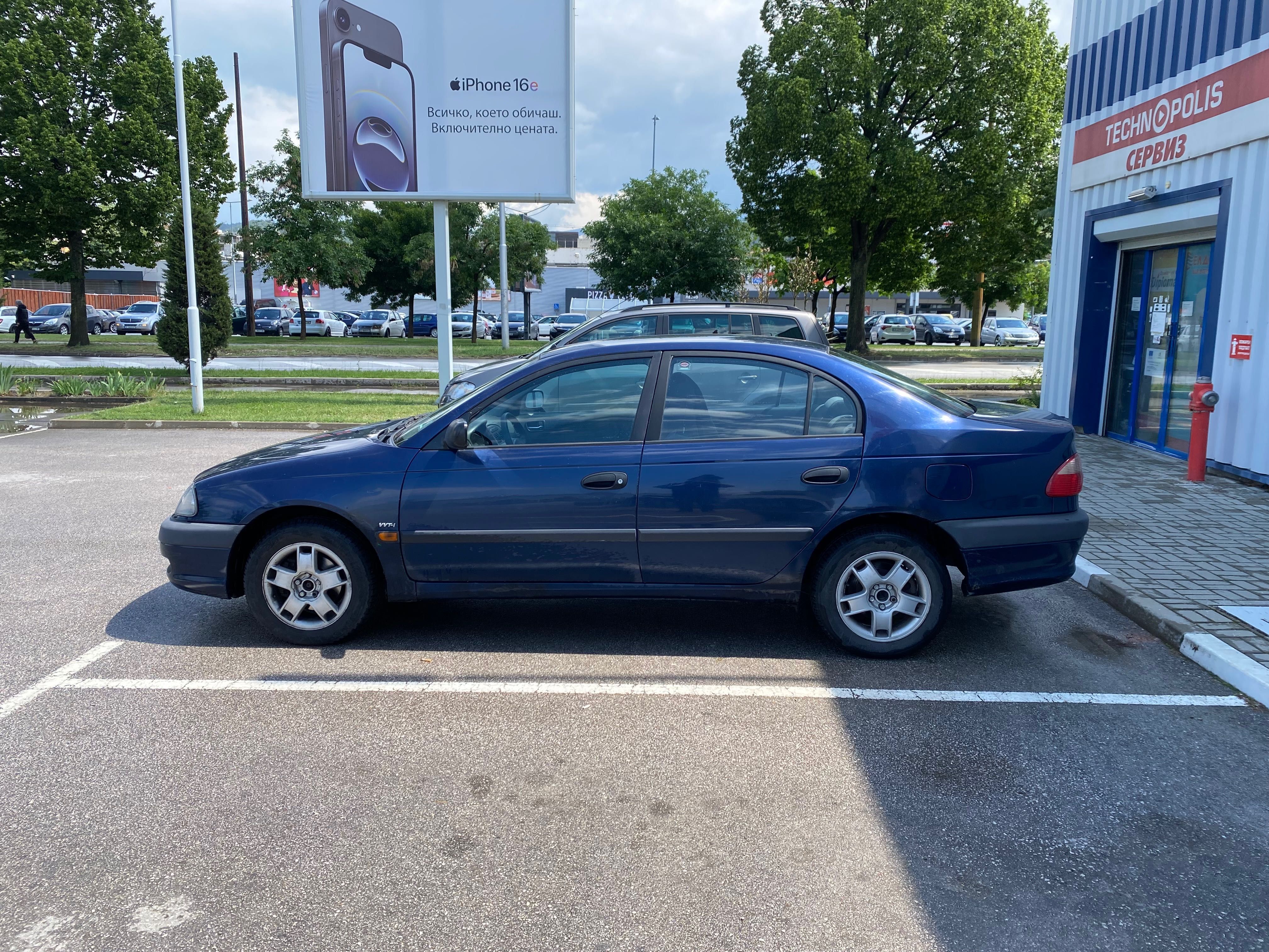 Toyota avensis 1.6vvti 110 к.с. 2002г.
