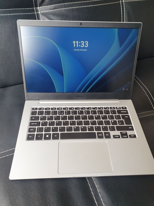 Laptop Samsung 14 "