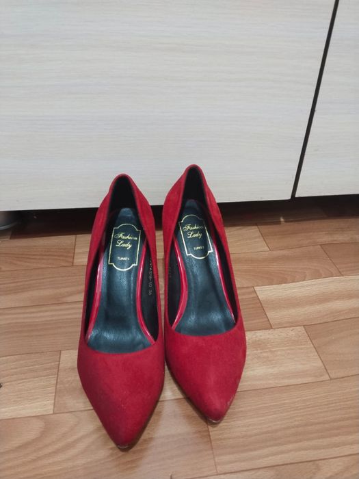 Продам туфли в отличном состоянии
