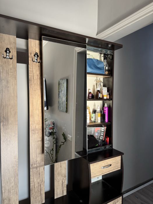 Шкаф для прихожей