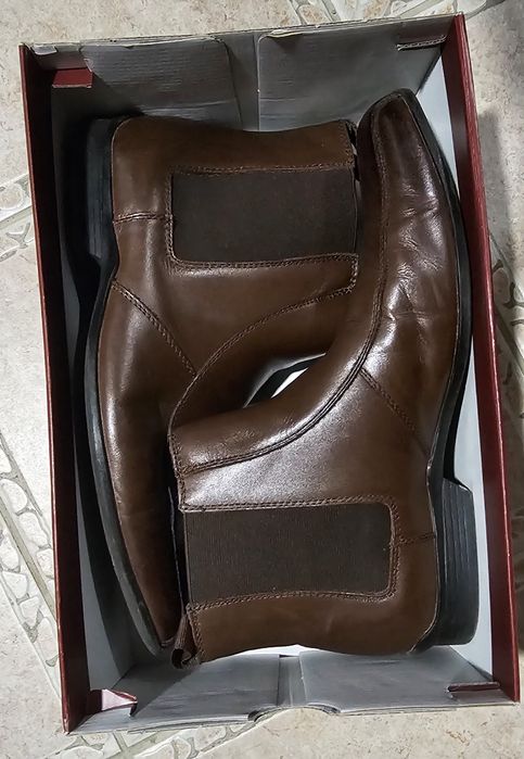 Кожени обувки Hushpuppies