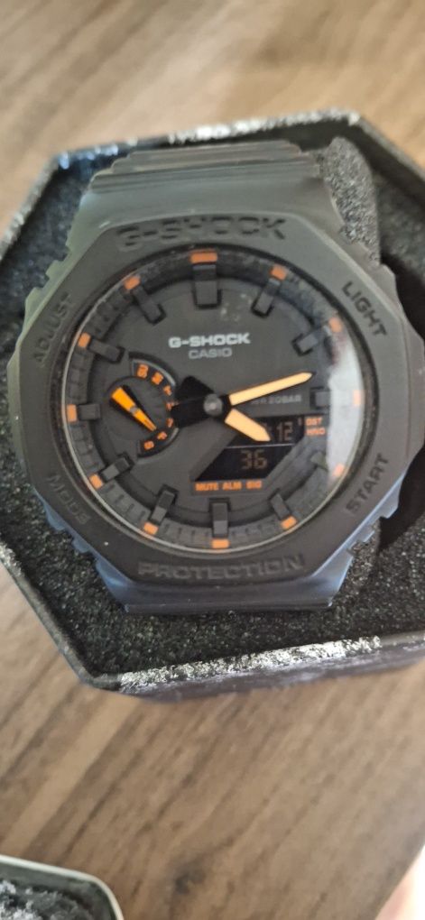 Casio  G-Shock Ga-2100
