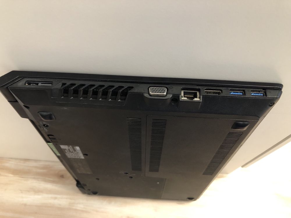 Laptop Lenovo B50-70 i3 pt piese - display, carcasa, dvd, tastatura