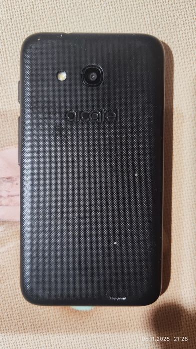 Продавам Alcatel