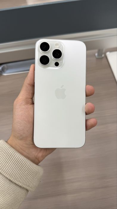 Iphone 15 pro max 256 gb white