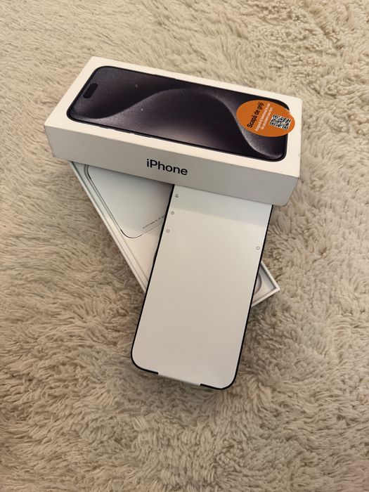 Vand Ijone 15 pro max 256GB  NOU