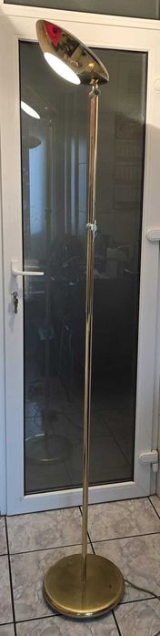 Lampă de podea aurie cu  dimmer, variator intensitate luminoasa