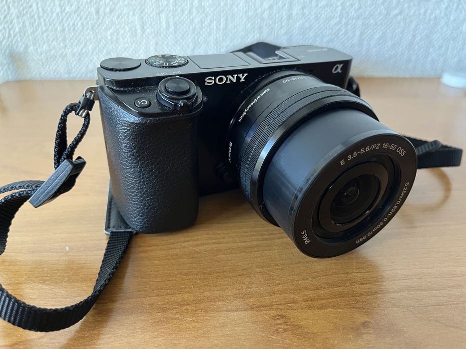 Фотоапарат Sony A6000