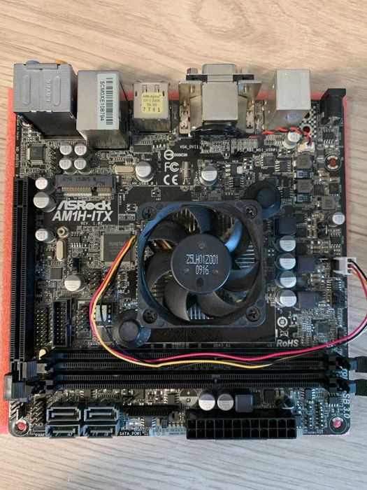 Placa de baza ASRock AM1H-ITX + Procesor AMD Athlon 5350 (APU)