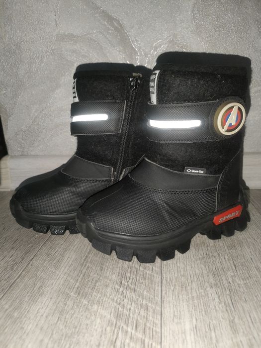 Продам детские сапоги