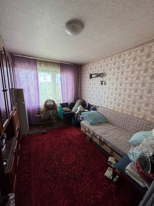 Сдам комнату в 3 комнатной квартире девушке возможно с ребенком