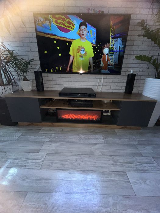 Полка под телевизор, новая