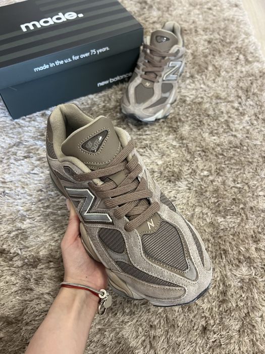 New Balance 9060 - Mushroom