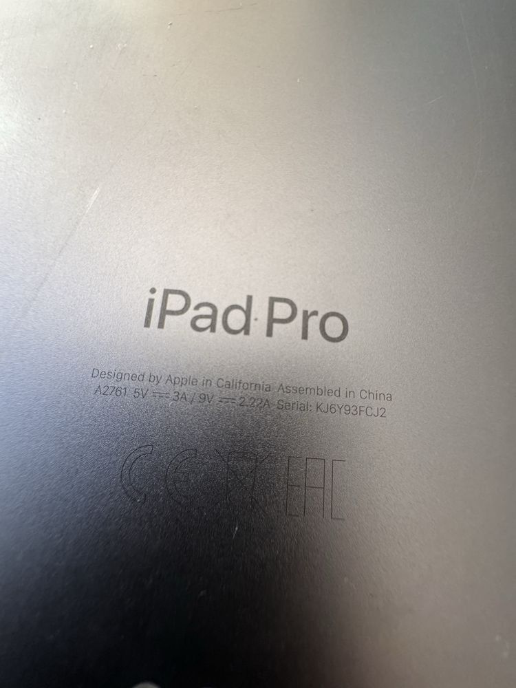 2022 iPad Pro 11 inch 128GB WiFi + Cellular