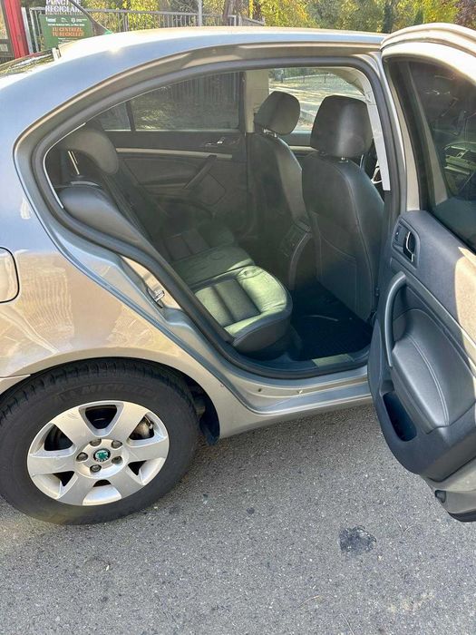 Skoda Octavia Elegance II 2.0 TDI 16V 1968 cm3 140CP 2008 DSG XENON