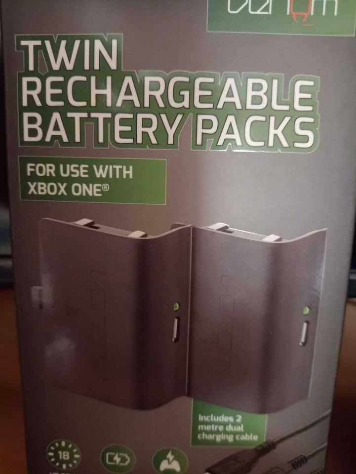 Set 2 baterii reîncărcabile pentru Xbox One