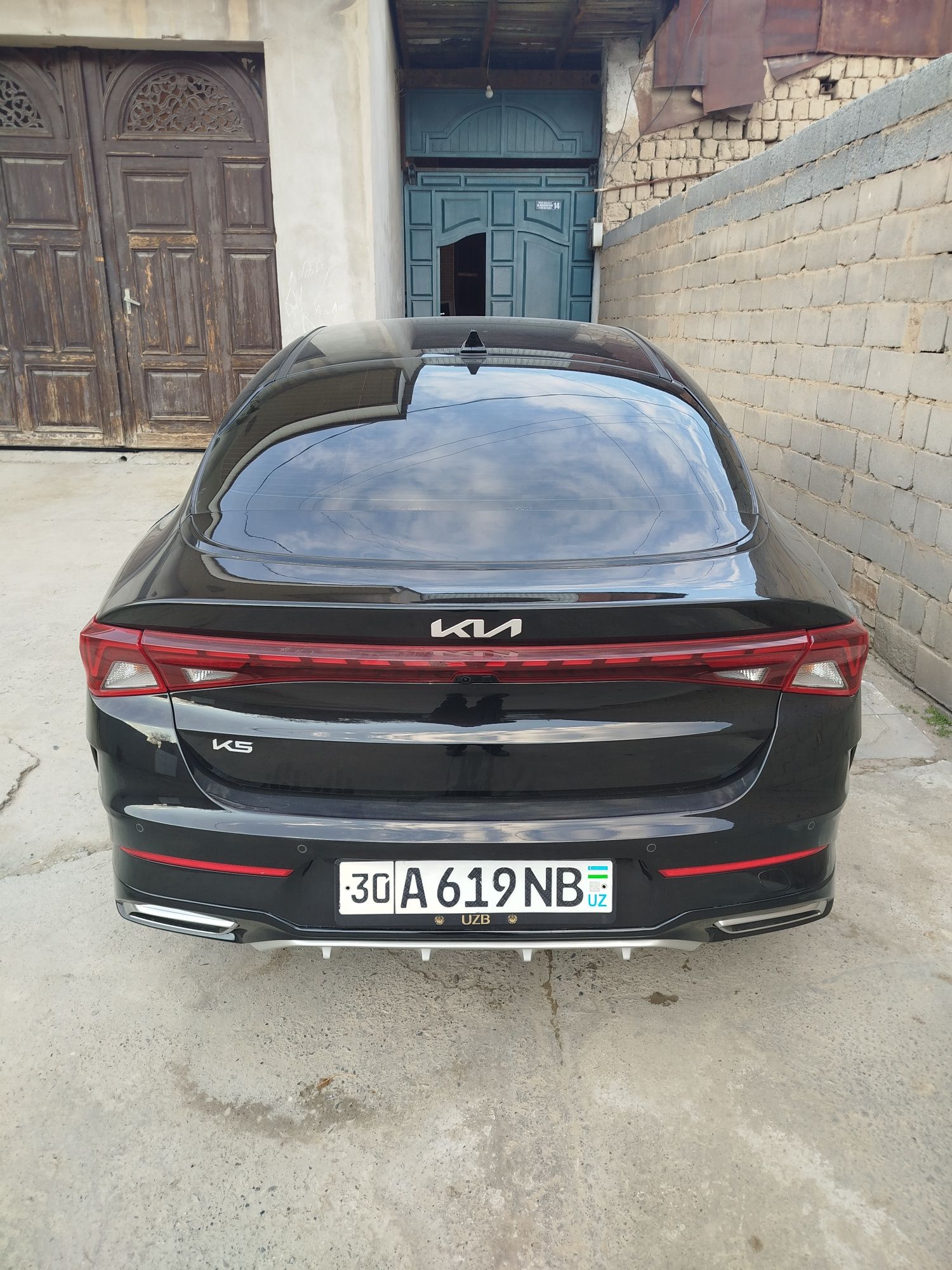 KIA K5 отличное состояние