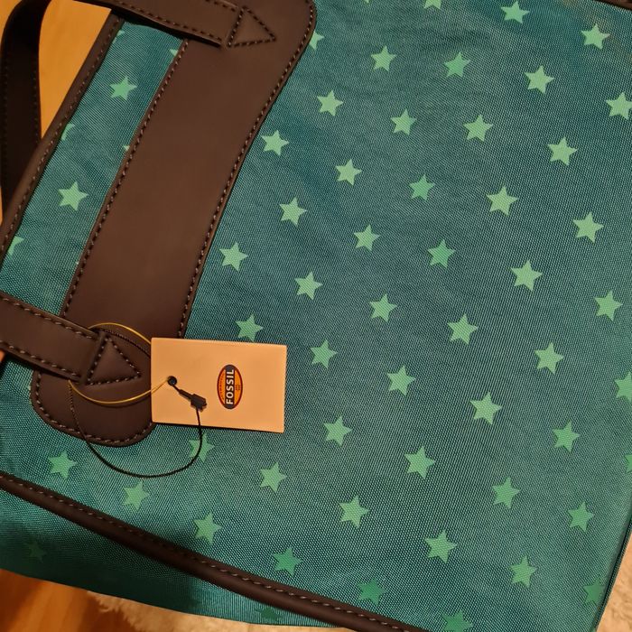 Fossil чанти нови