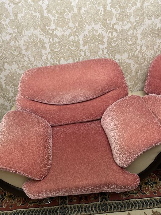 Диван мягкая мебель, бу. Производство Малайзия. Состояние нормальное