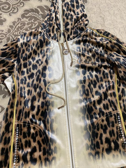 Женская турецкая спортив ка