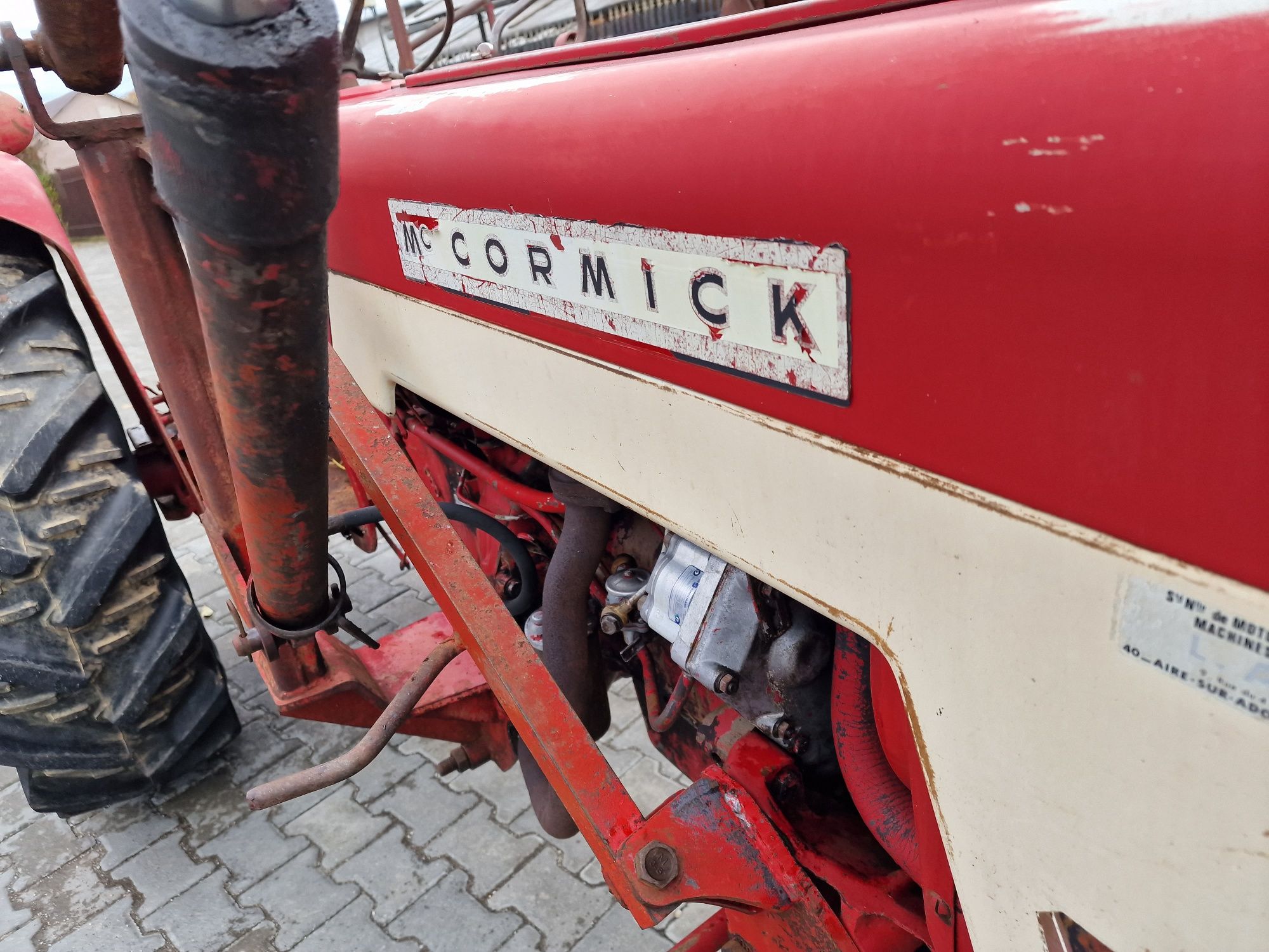 Tractor lternational MC  cormick