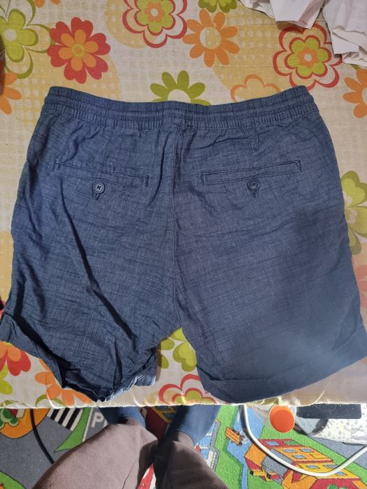 Pantaloni scurți bărbați H&M