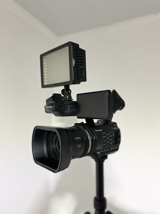 Vand camera video Panasonic Ac90