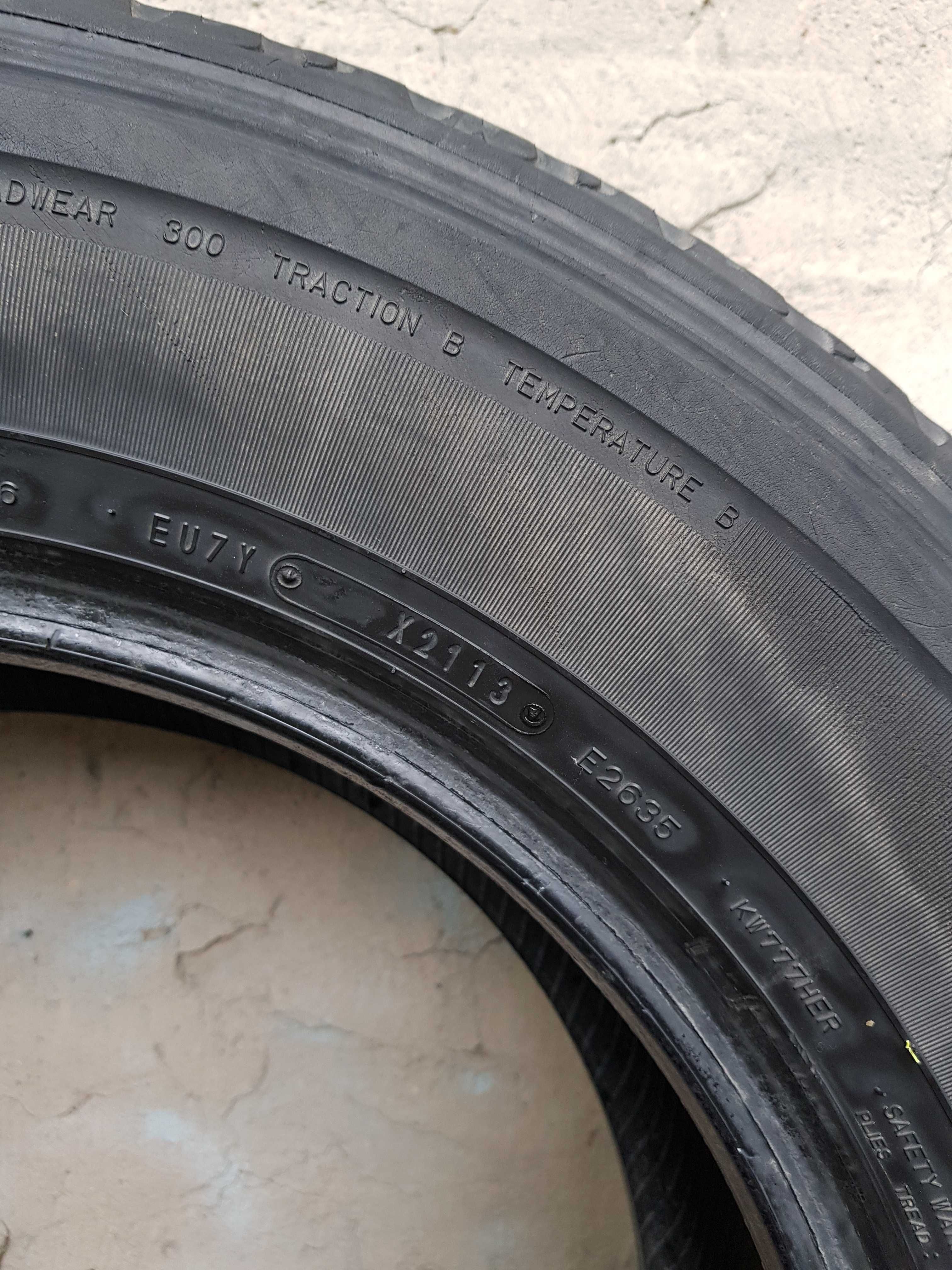 Шины Dunlop 265/65/R17 3 баллона