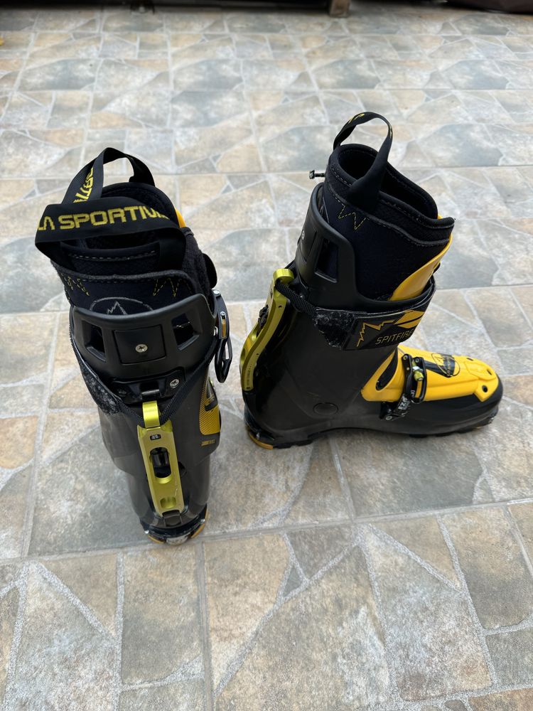 Clapari de tura La Sportiva Spitfire 2.1