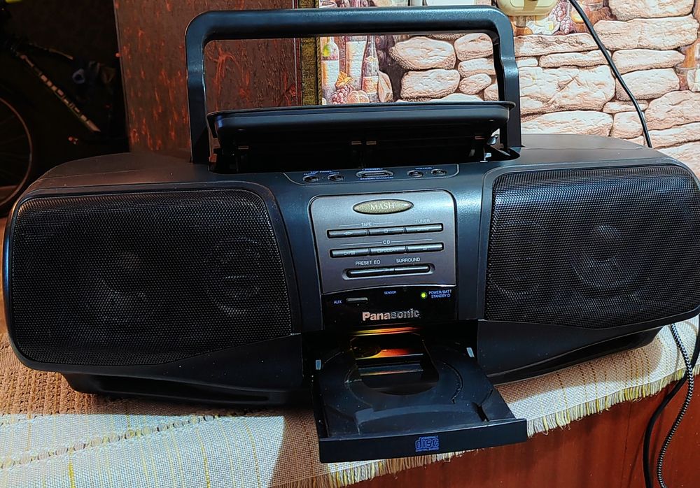 Магнитофон Panasonic