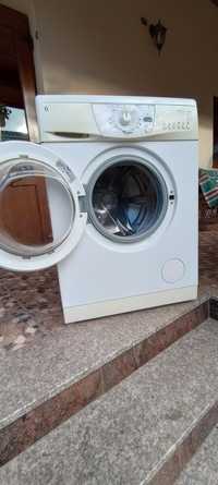 Mașina de spălat Whirlpool