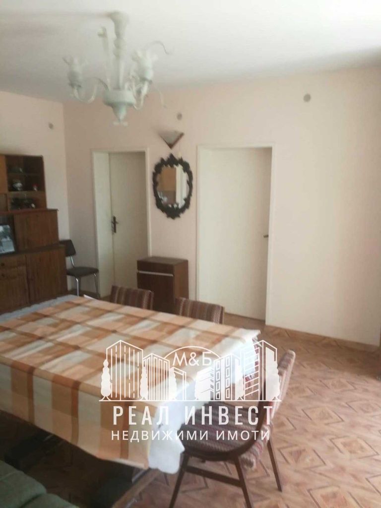 Продава се Къща в с. Горски извор, Област Хасково - 330 кв.м за 263 €/кв.м - Снимка #2